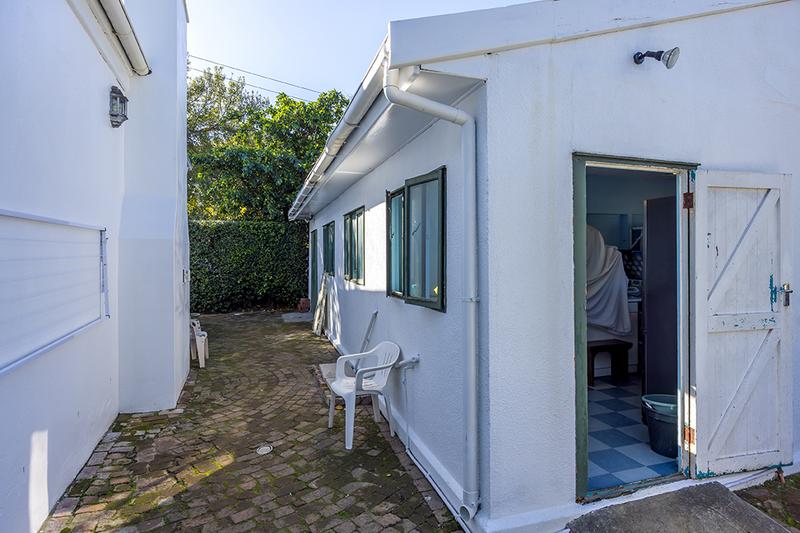 4 Bedroom Property for Sale in Claremont Western Cape
